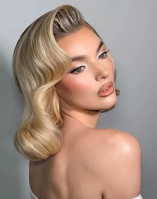 Vintage-Inspired Romantic Hair