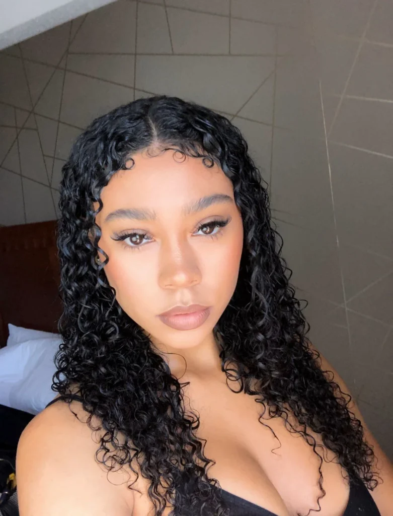 Wet-Look Curly Waves