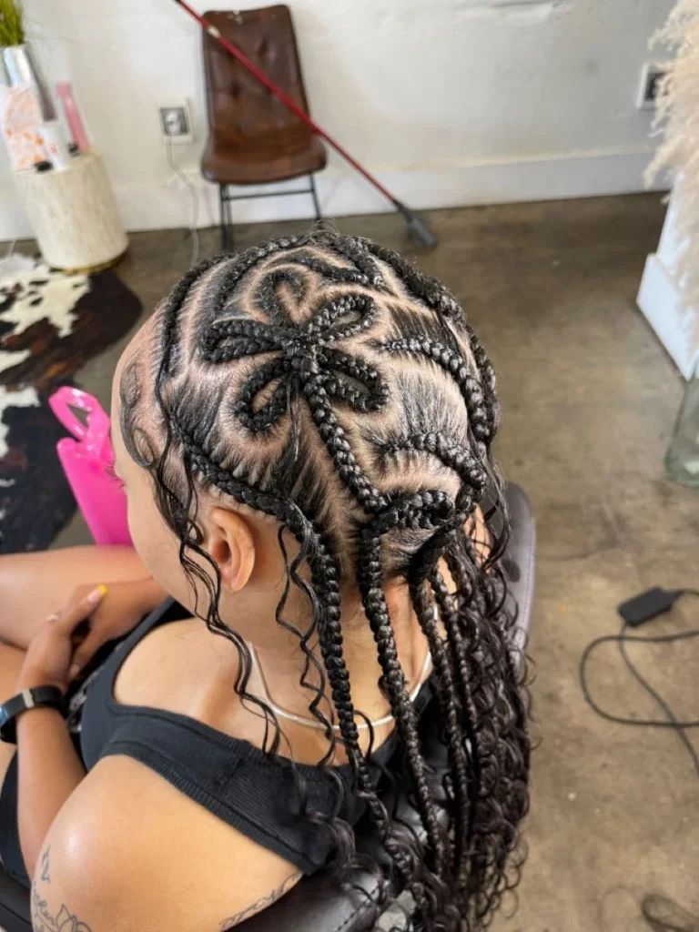 Flower-Shaped Braid Style