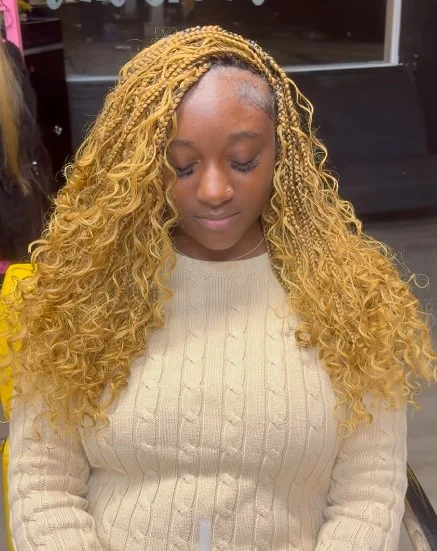 Bora Bora Knotless Braids