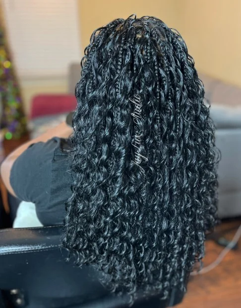 Bora Bora Knotless Braids