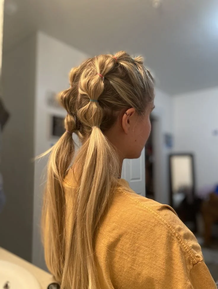 Half-Up Bubble Braid Pigtails