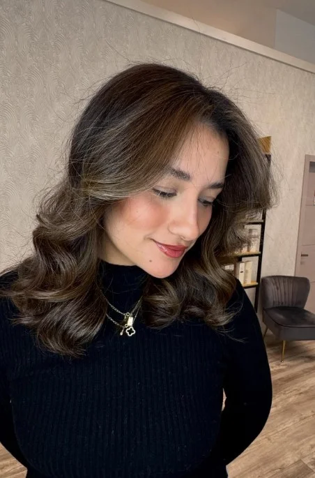 Face-Framing Brunette Balayage