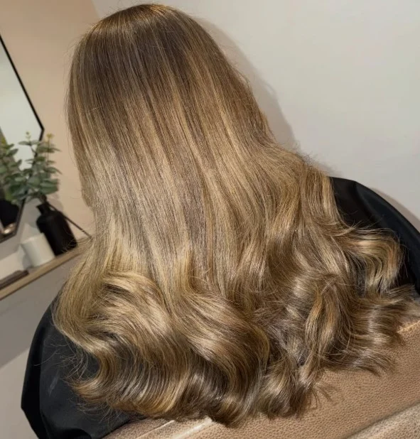 Soft Ombre Blonde Highlights