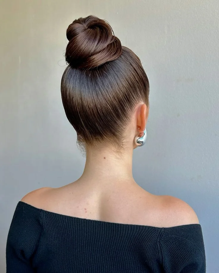 Polished Top Knot Bun