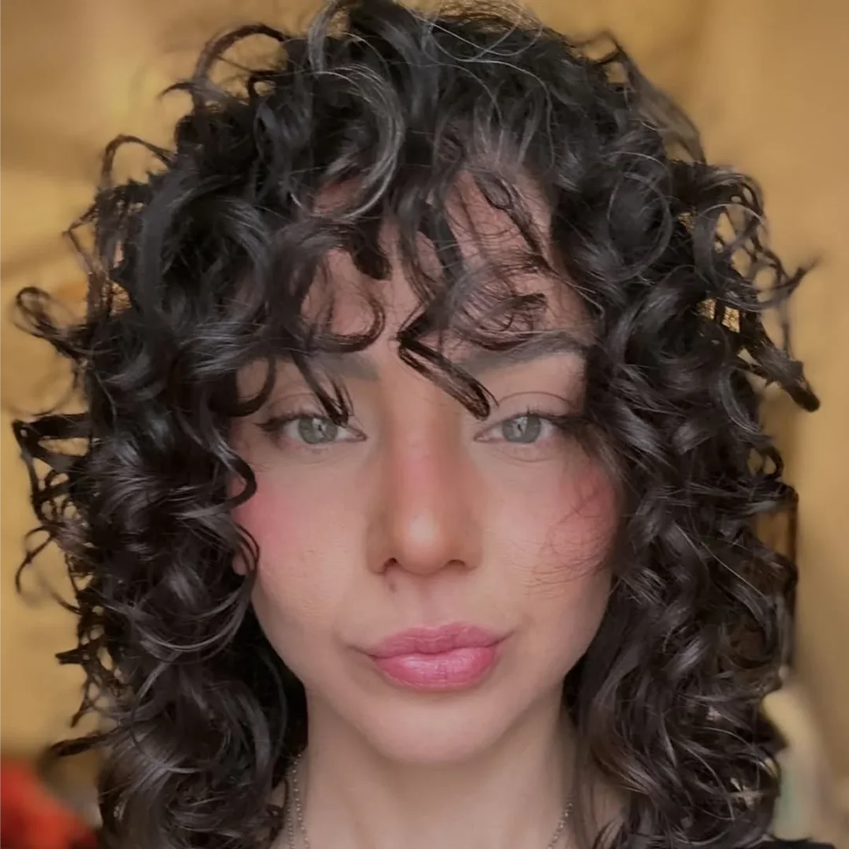 15 Baddie Curly Hairstyles for School to Try