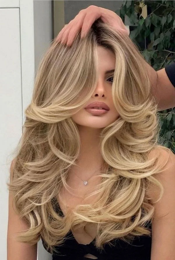 Long Layered Blowout