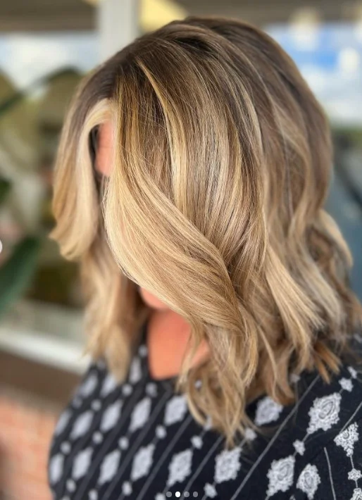 Dark Roots Sandy Blonde